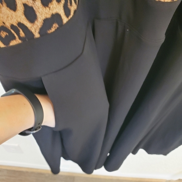 Torrid Size 5 Studio Knit Surplice Leopard Print Black Romper - Picture 7 of 14